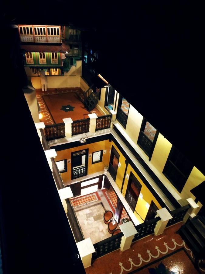 Deewanji Ni Haveli Bed & Breakfast Ahmedabad Exterior photo